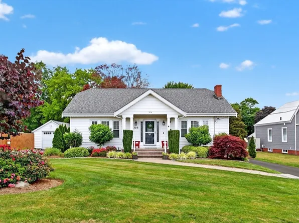 386 Buffinton St, Somerset, MA 02726