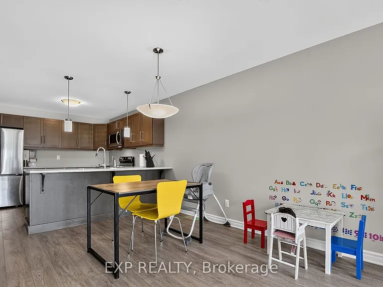 98 Seabert Dr — Photo 15