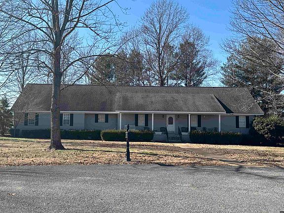 2nd image of 204 Englewood Blvd