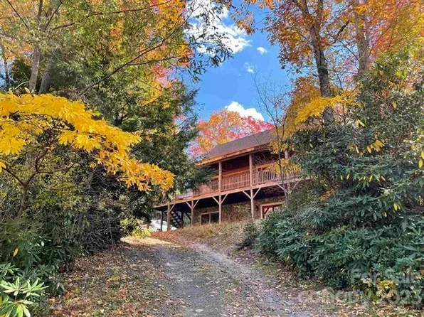 145 Little Boulder Ln, Seven Devils, NC 28604