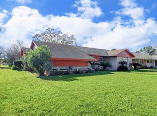 7746 Wilmerdean St, Houston, TX 77061