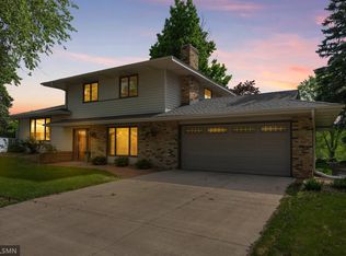 8821 82nd Street Ct S, Cottage Grove, MN 55016