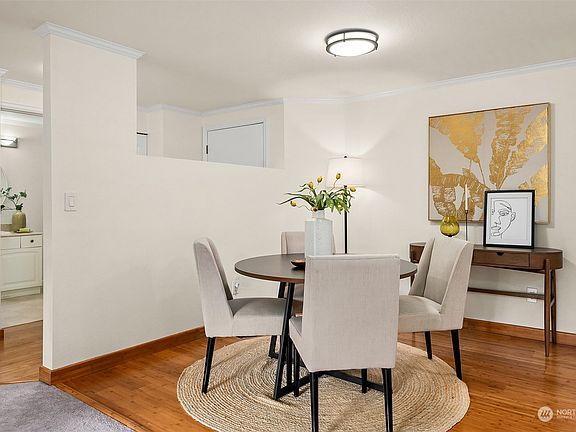 4th image of 424 102nd Avenue SE #208