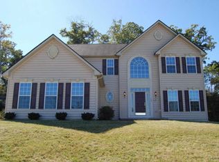 145 Milestone Dr, East Stroudsburg, PA 18302