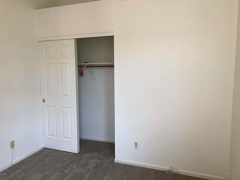 16226 S 37th Way — Photo 32