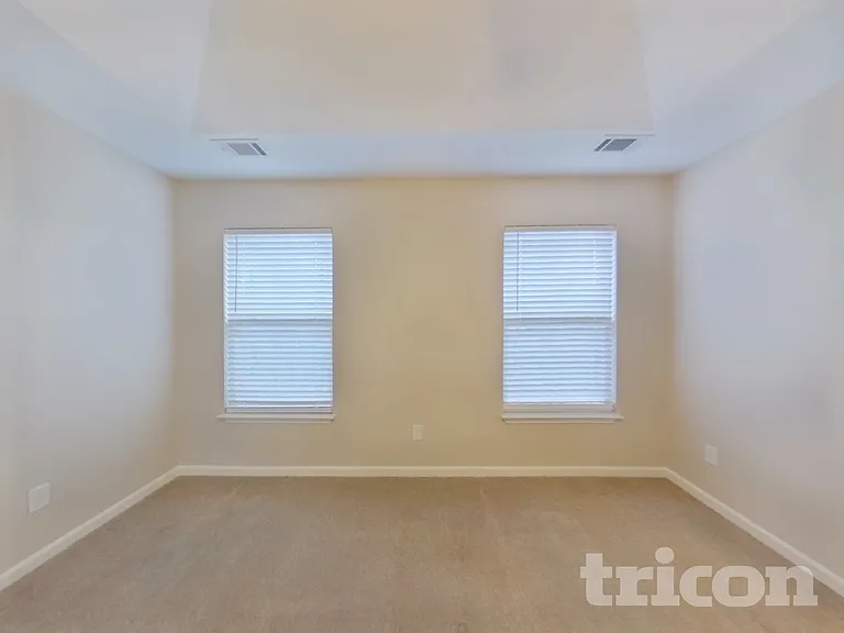 510 Norwell Ln — Photo 7