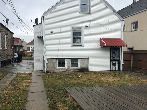 2nd image of 5321 S Washtenaw Ave