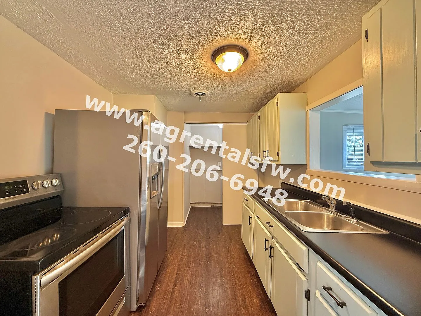3 Bedroom House — Photo 4