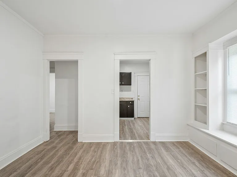 635 E 124th St #B — Photo 5