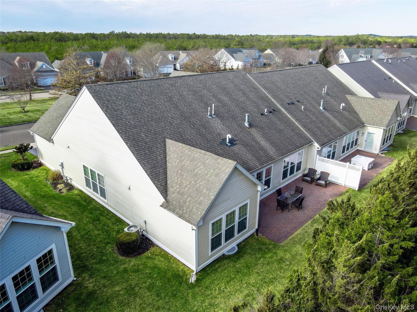  Rear aerial view corner unit