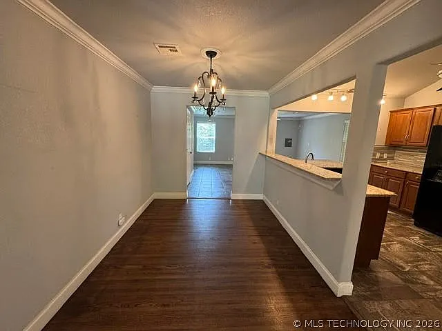 5508 S Newport Ave — Photo 4