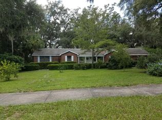 335 SE Lakeview Dr, Keystone Heights, FL 32656