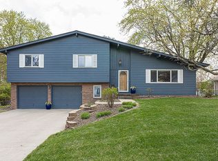 12075 Jackson St, Omaha, NE 68154