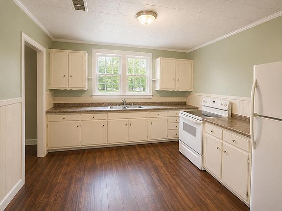 5th image of 2112 Jean St