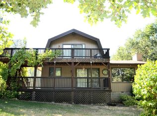 8265 Riverbanks Rd, Grants Pass, OR 97527