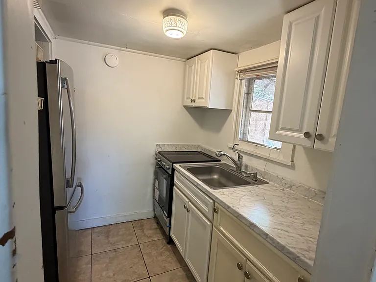 209 Strawberry Ln — Photo 6
