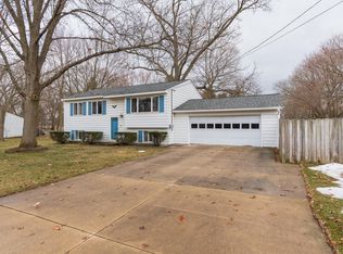 9441 Organdy St, Portage, MI 49002