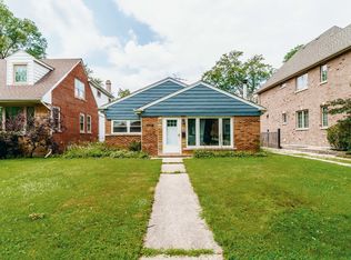 1716 S Vine Ave, Park Ridge, IL 60068