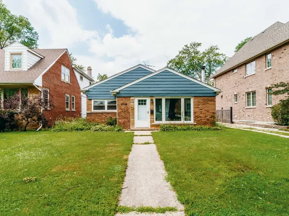 1716 S Vine Ave, Park Ridge, IL 60068