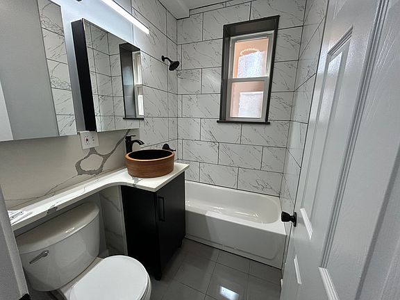 5th image of 7256 S Cornell Ave #1A