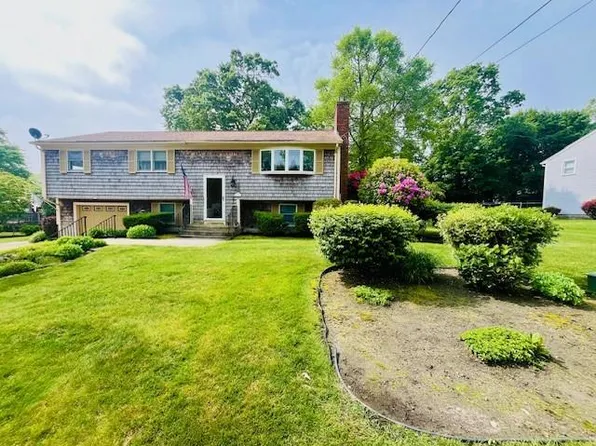 40 Roosevelt Dr, Bristol, RI 02809