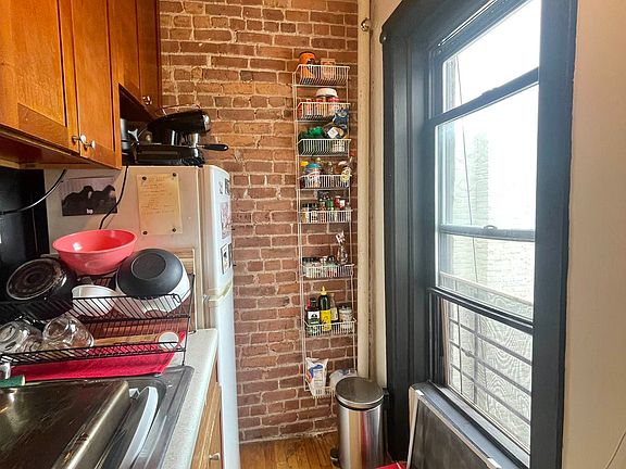 4th image of 1046 Bergen St APT 4A