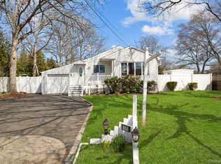 1255 Udall Road, Bay Shore, NY
