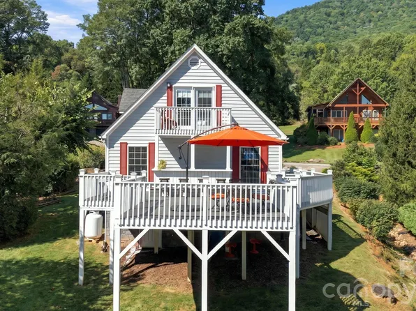 65 Airish Ln, Waynesville, NC 28785