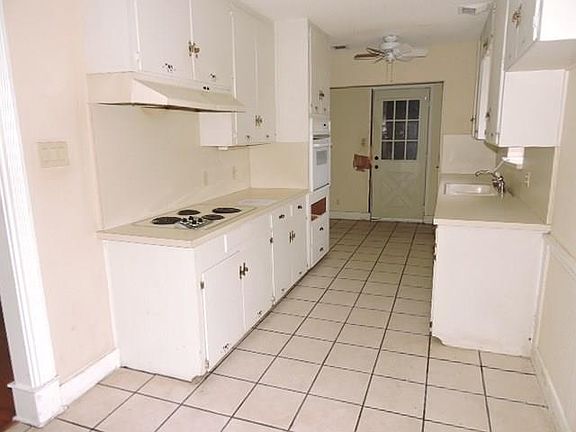3rd image of 5033 Sabelle Ln