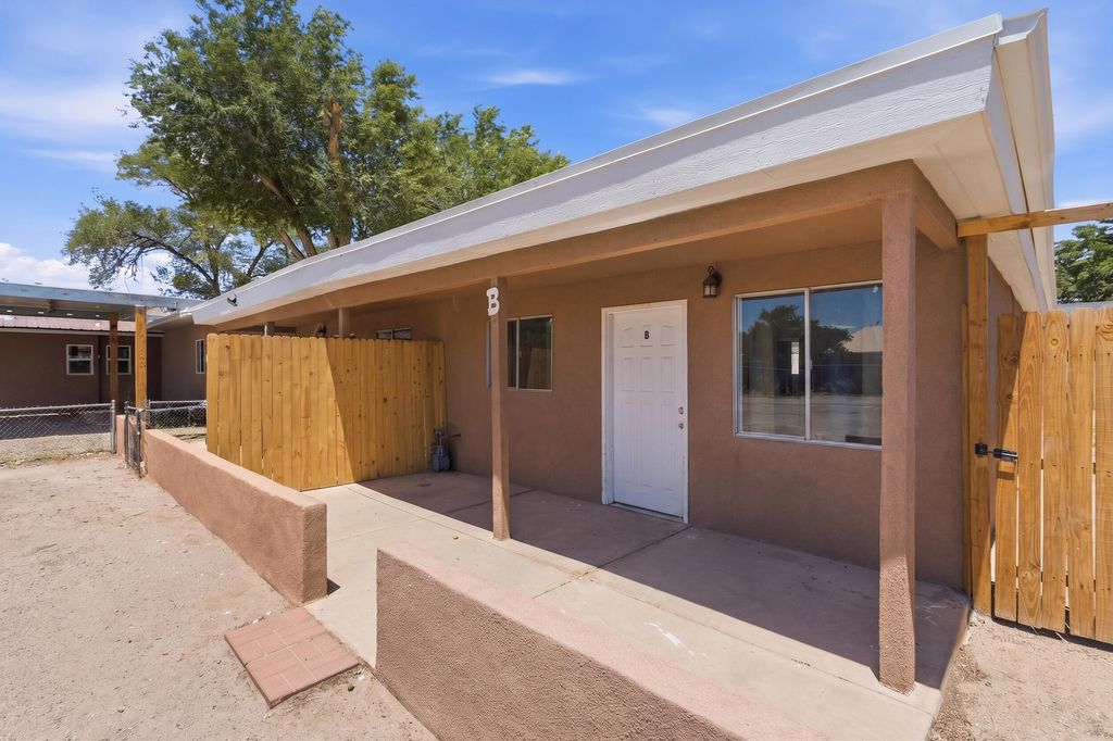 1609 Lundy Ln SW, Albuquerque, NM - View 4