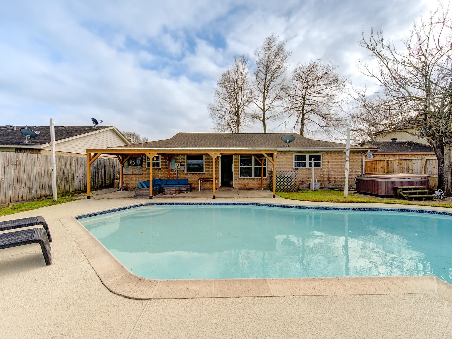 4 bed, 1468 sqft, $3,850 — Photo 3