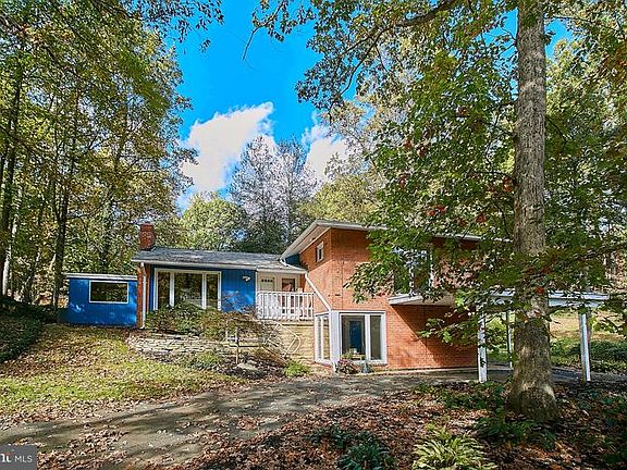 2nd image of 3326 Stoneybrae Dr