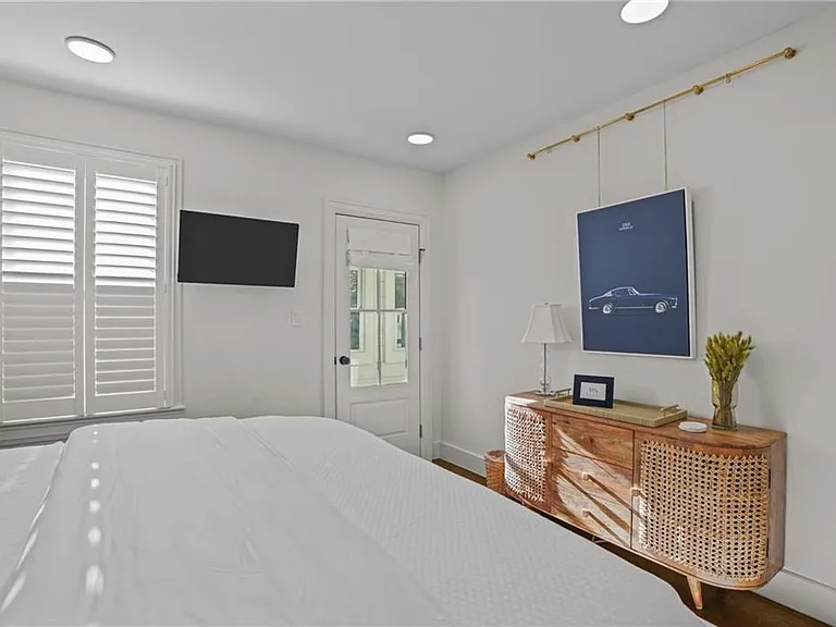 8 Cross St #1 — Photo 20