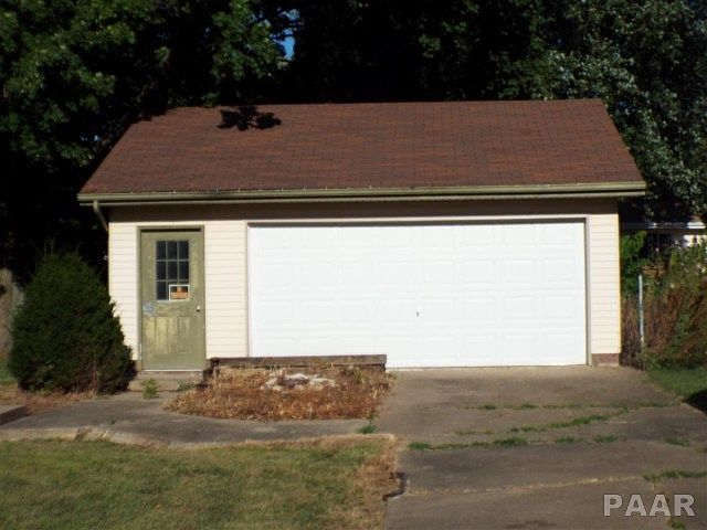 2nd image of 107 Fairoaks Ct
