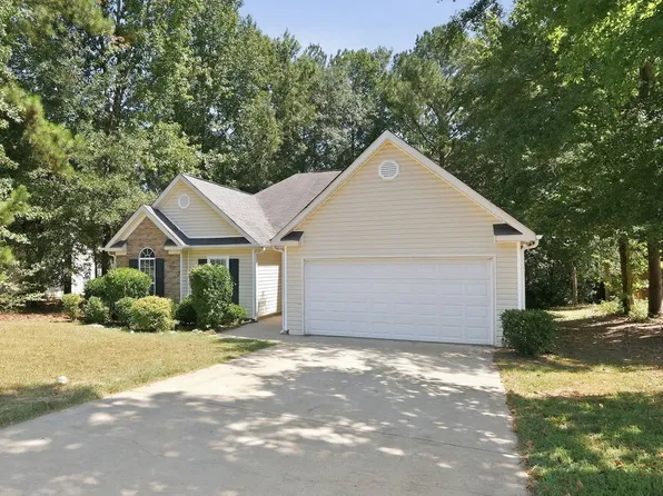 173 Revolutionary Dr, Hampton, GA 30228
