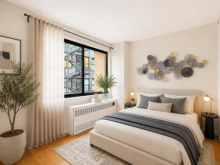 7 E 32nd St #5G — Photo 3