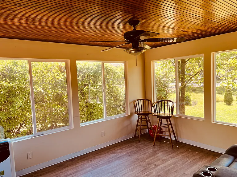 1725 Happ Rd — Photo 27