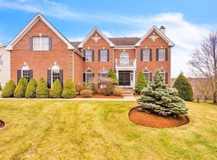 45 Endean Dr, East Walpole, MA 02032