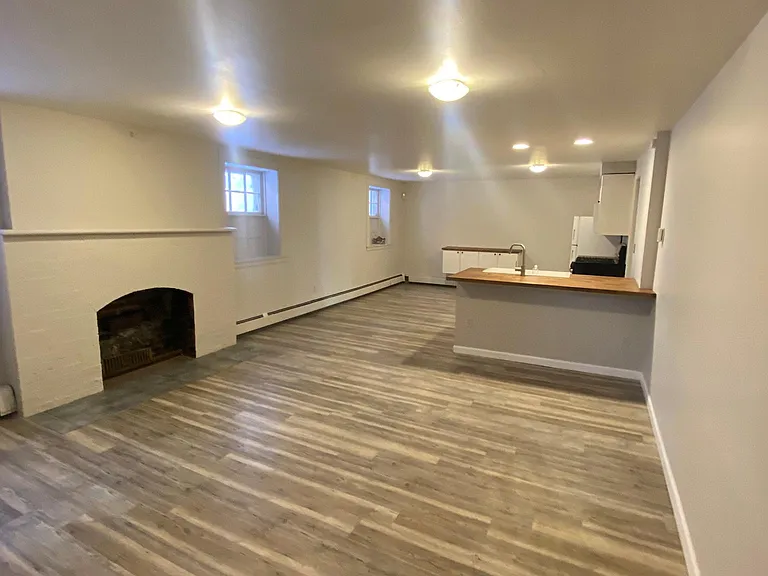 1437 N High St #1 — Photo 7