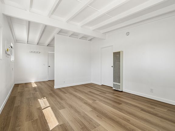 5th image of 10156 Hillhaven Ave #10156
