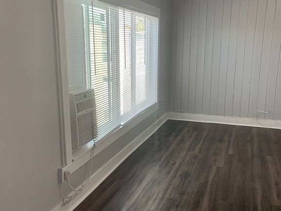 5th image of 3525 14th St W #2