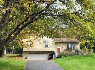 61 Pine Hill Dr, Alfred, NY 14802