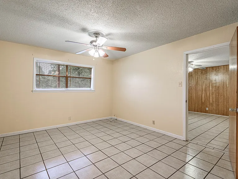 120 McAdams Ln — Photo 12