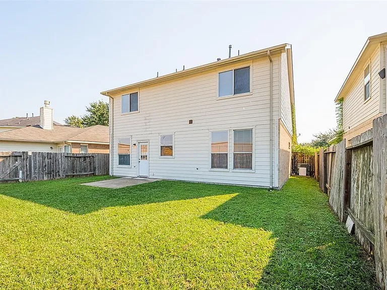16310 Bandicoot Dr — Photo 20