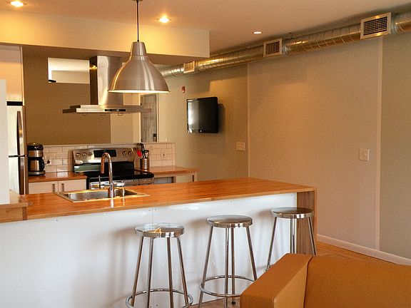 4th image of 7310 Detroit Ave #3