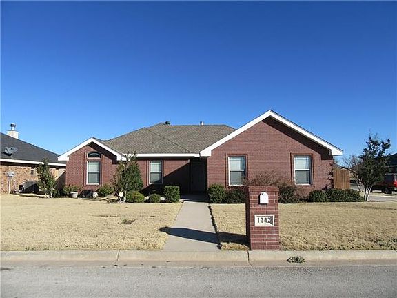 2nd image of 1242 Briar Cliff Path