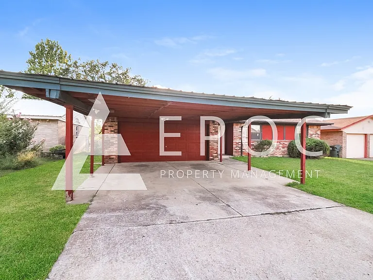 409 Woodland Dr — Photo 7