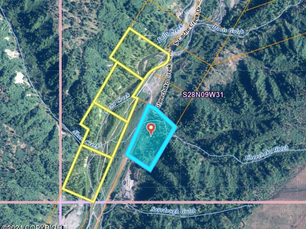 9005 S Cheechako Creek Cir, Trapper Creek, AK 99683