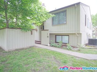 6271 Saint Johns Dr, Eden Prairie, MN 55346