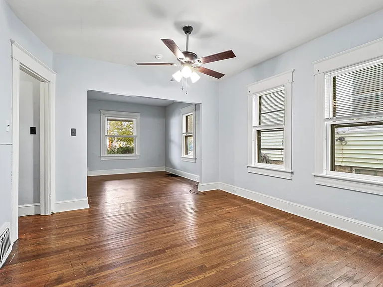 906 Grandview St #906 — Photo 7